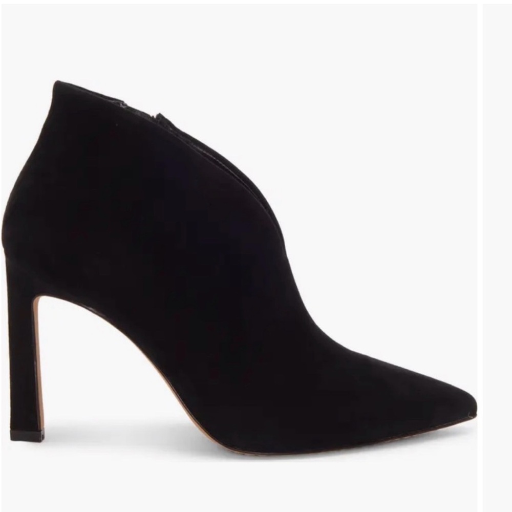 Vince Camuto sestrind Black Ankle Boots